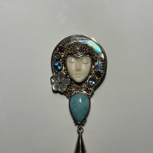 Retired Sajen goddess pendant - Picture 8 of 11